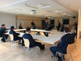 Beförderungen an der Hauptwache wurden durch den Bürgermeister vorgenommen