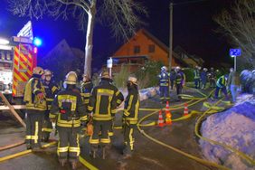 83 Einsatzkräfte waren bei der Kälte im Einsatz.